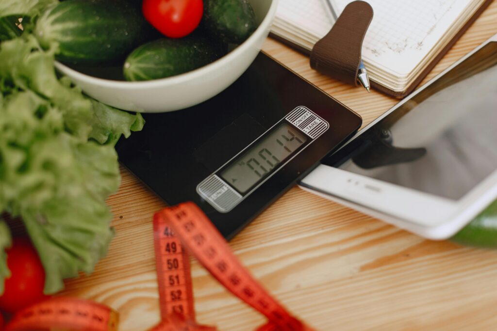 how many calories should you eat to lose weight chart